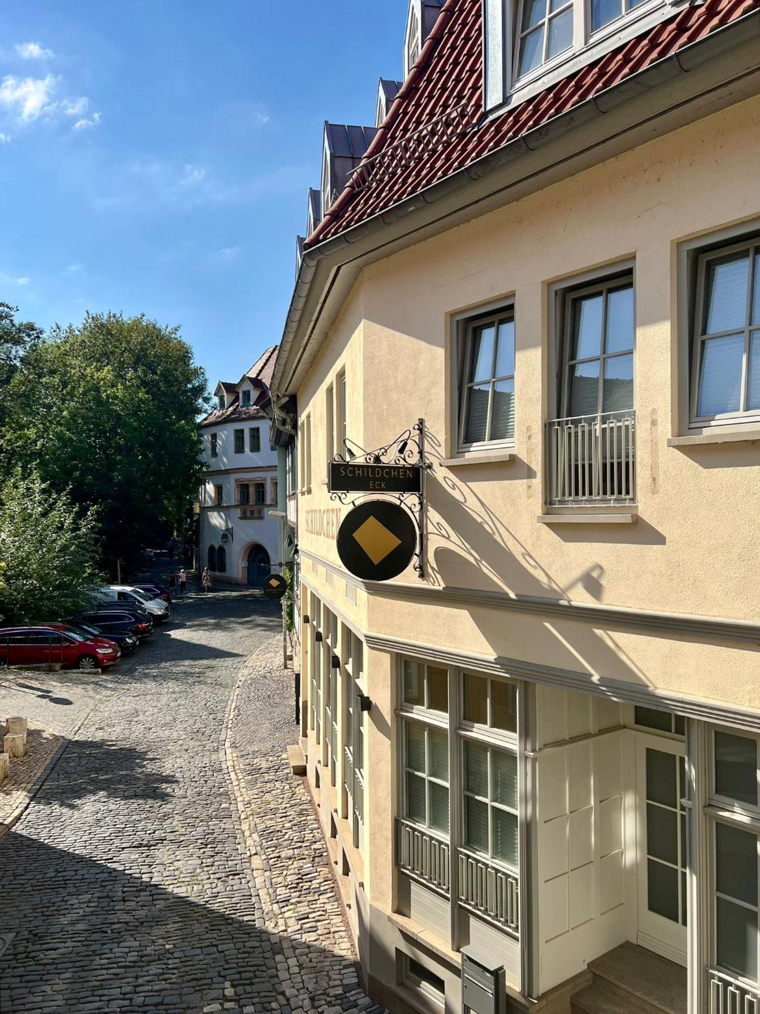 Ferienwohnung Schildblick Modernes Apartment Direkt In Der Altstadt Von Erfurt Nahe Der Kraemerbruecke - Beste Innenstadtlage מראה חיצוני תמונה