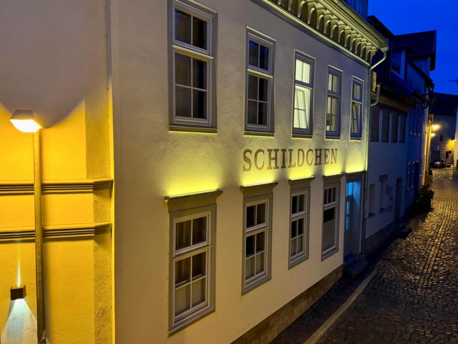 Ferienwohnung Schildblick Modernes Apartment Direkt In Der Altstadt Von Erfurt Nahe Der Kraemerbruecke - Beste Innenstadtlage מראה חיצוני תמונה