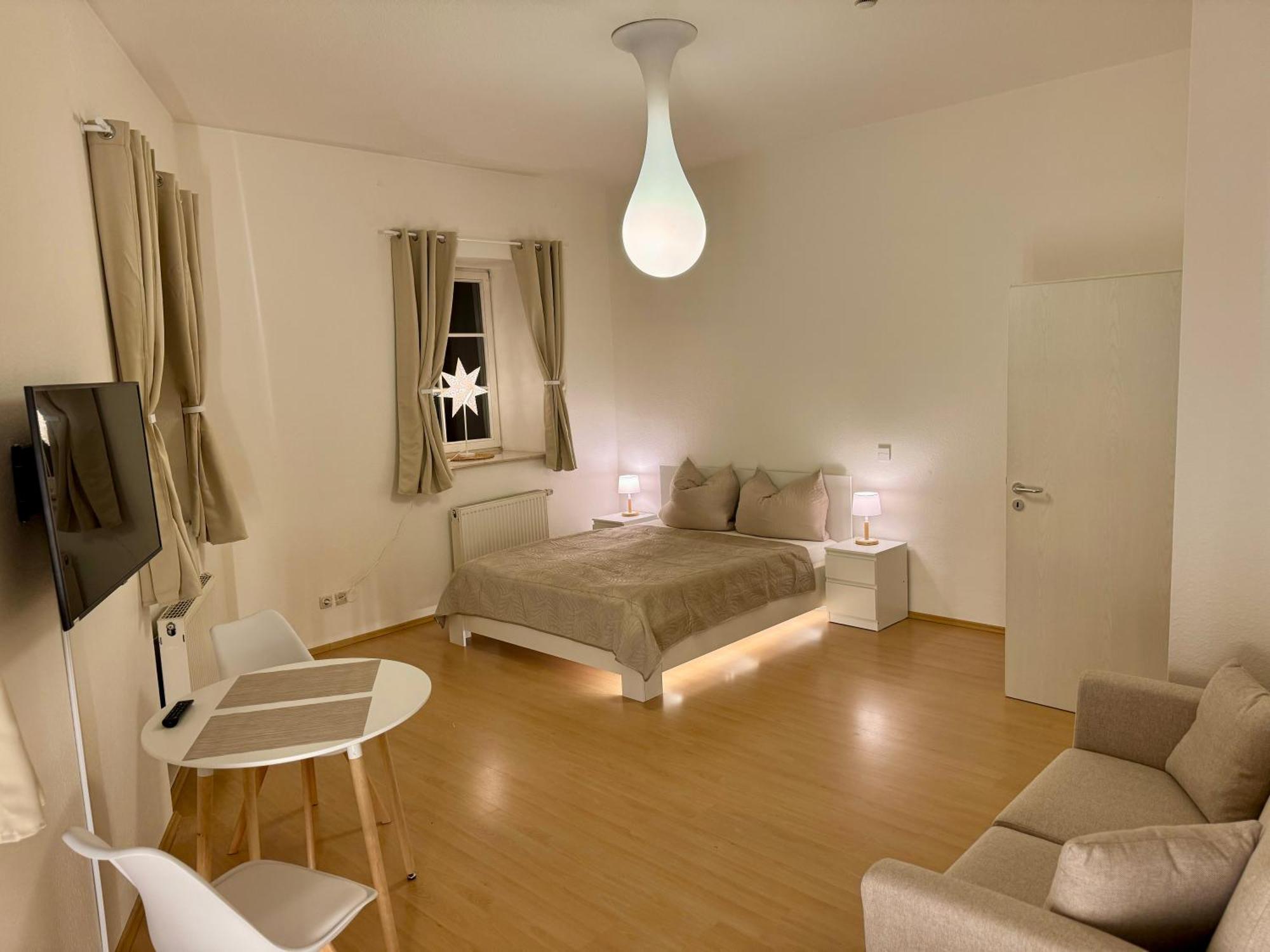 Ferienwohnung Schildblick Modernes Apartment Direkt In Der Altstadt Von Erfurt Nahe Der Kraemerbruecke - Beste Innenstadtlage מראה חיצוני תמונה