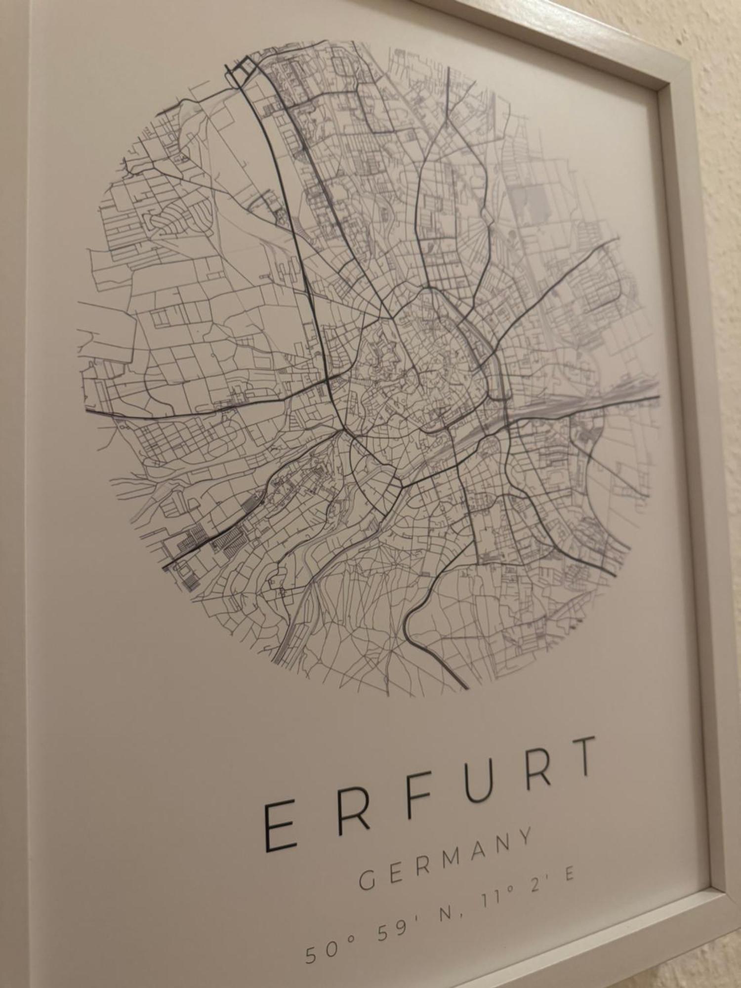 Ferienwohnung Schildblick Modernes Apartment Direkt In Der Altstadt Von Erfurt Nahe Der Kraemerbruecke - Beste Innenstadtlage מראה חיצוני תמונה